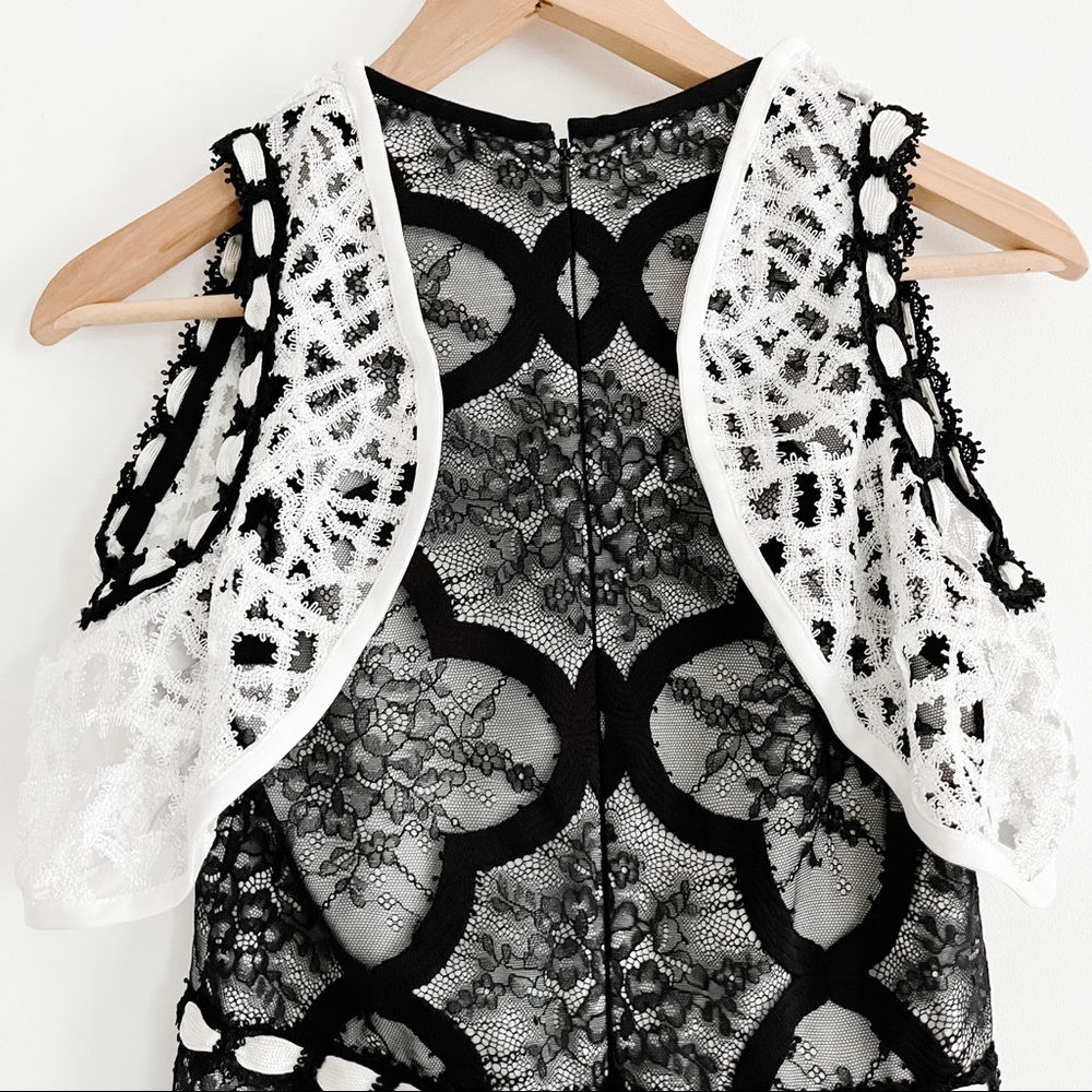 Alexis Emily Black and White Lace Ruffle Cap Sleeve Midi Dress with Side Slit XS - Picture 12 of 16